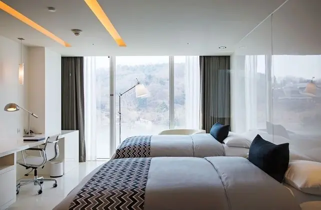 [Package]Deluxe Twin Mountain View+BF at The Buffet + Complimentary use of WellnessClub Sauna(1time)