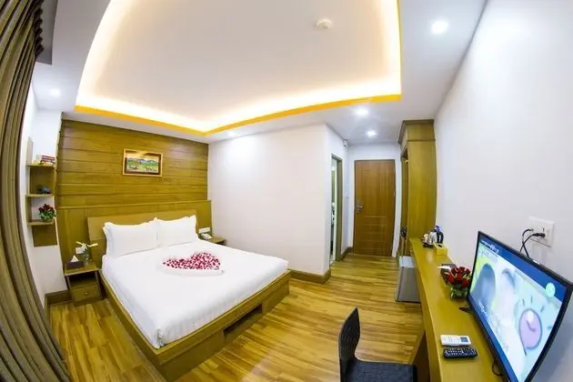 Deluxe Tek Büyük Yataklı Oda
