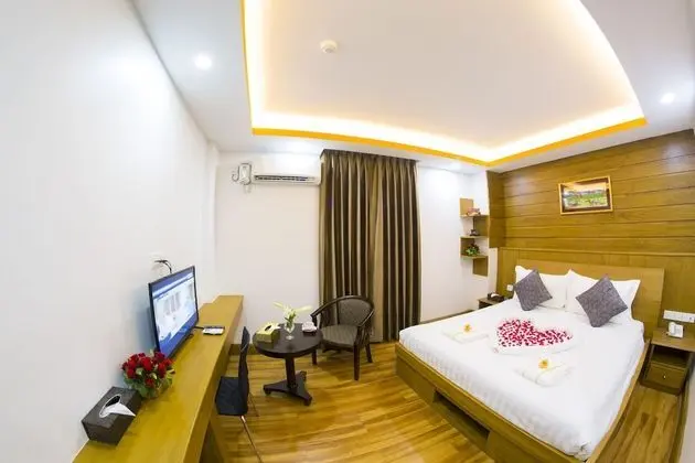 Deluxe Tek Büyük Yataklı Oda