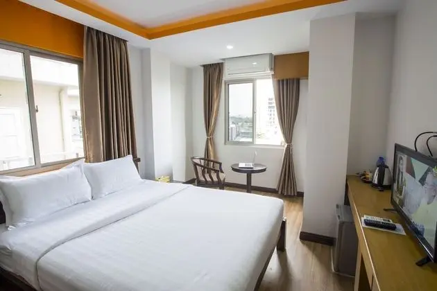 Deluxe Tek Büyük Yataklı Oda