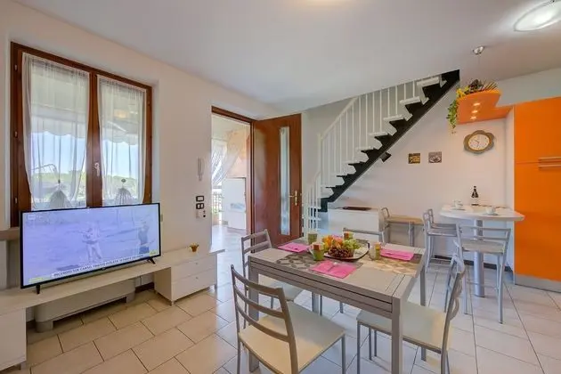 Family Apart Daire, 1 Çift Kişilik Yatak ve Çekyat, 2 Banyolu (VistaLago Green Residence 100mt From)