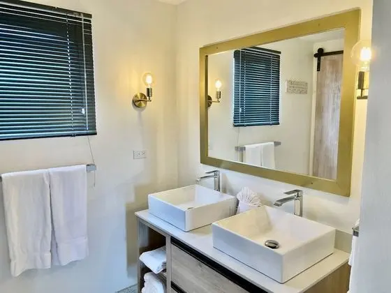 Queen Suite with Ocean View Terrace