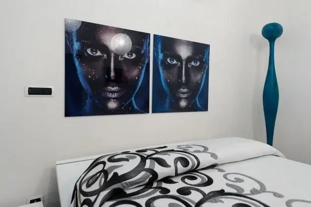 Basic Tek Büyük Yataklı Oda (White Room)