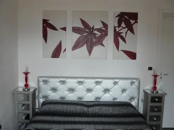 Comfort Tek Büyük Yataklı Oda (Grey Room)