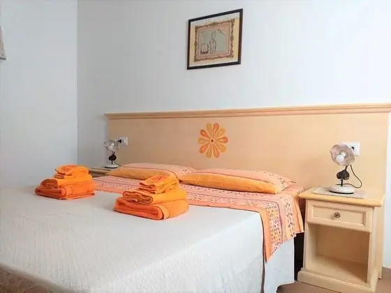 Comfort Tek Büyük veya İki Ayrı Yataklı Oda