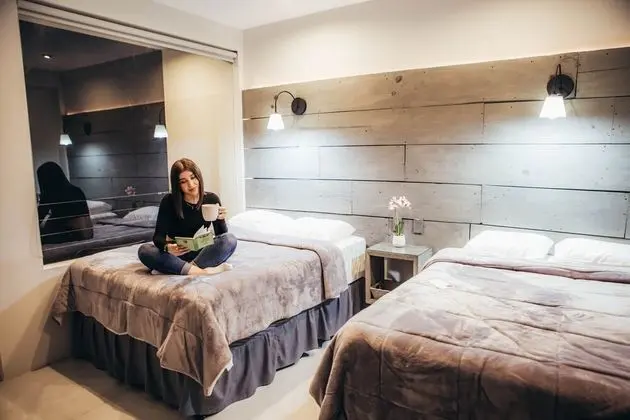 Design Tek Büyük Yataklı Oda, Balkon, Dağ Manzaralı