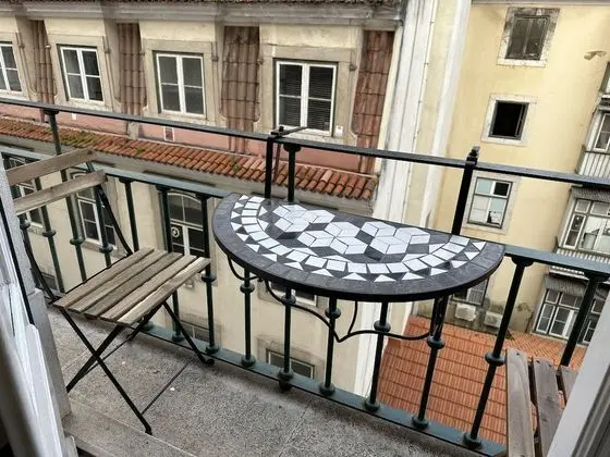 Ortak Ranzalı Oda (Bed in 8-Bed Dormitory with Balcony)