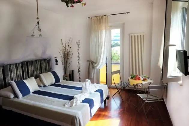 Tek Büyük veya İki Ayrı Yataklı Oda, Jakuzi, Bahçeli