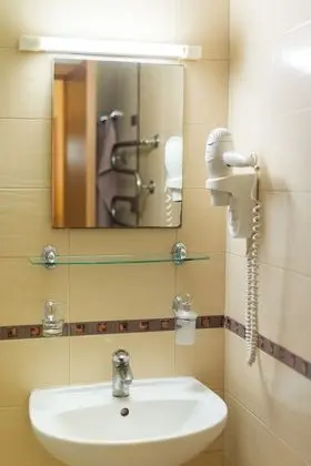 Economy Tek Büyük Yataklı Oda