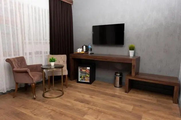 https://images.odamax.com/img/1024x768/odamax/image/upload/Vita_Suites_Karak_y_202601241140341_Televizyon_K_esi.jpg