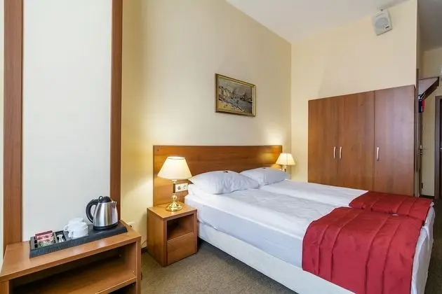 Standard Tek Büyük veya İki Ayrı Yataklı Oda