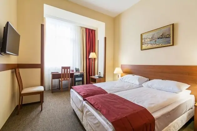 Standard Tek Büyük veya İki Ayrı Yataklı Oda