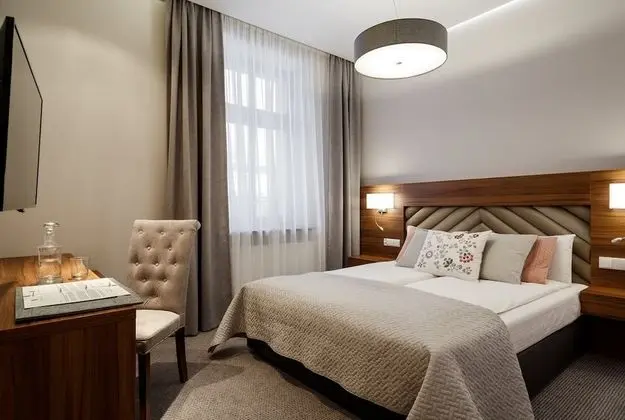 Standard Tek Büyük Yataklı Oda