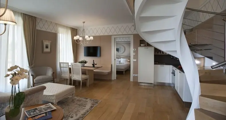 Deluxe Apart Daire, 2 Yatak Odası, Üzüm Asması Manzaralı, Kule