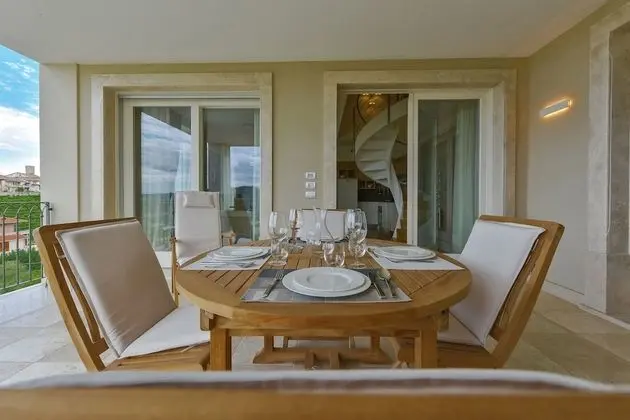 Deluxe Apart Daire, 2 Yatak Odası, Üzüm Asması Manzaralı, Kule