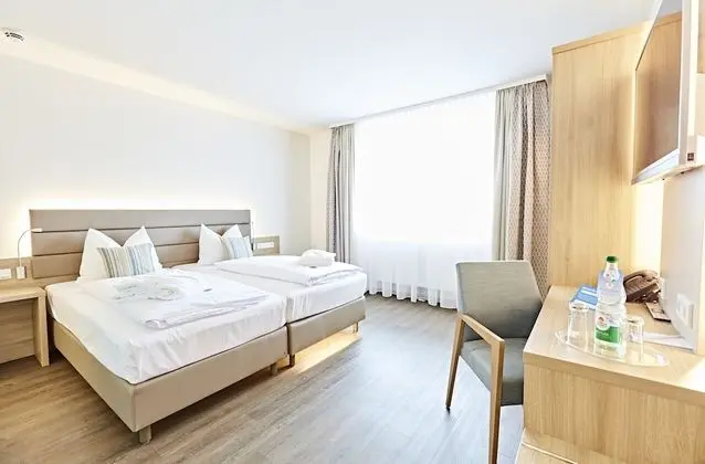 Comfort Tek Büyük Yataklı Oda