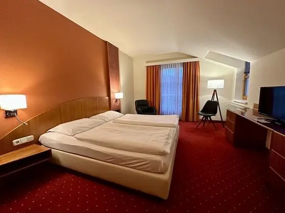 Tek Büyük Yataklı Oda, Balkon