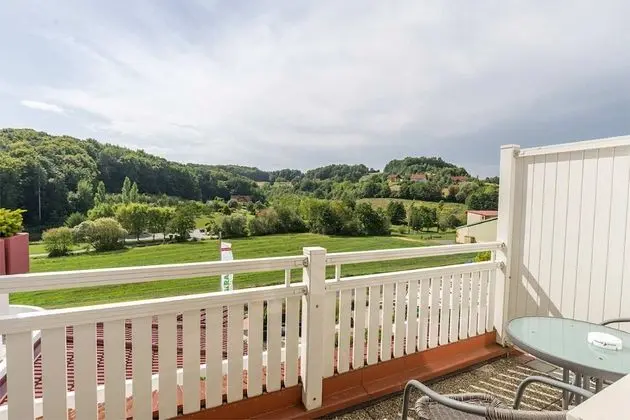 Tek Büyük Yataklı Oda, Balkon