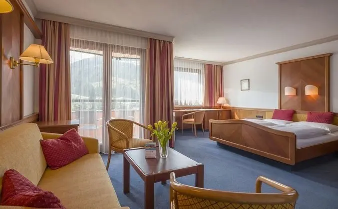 Comfort Tek Büyük Yataklı Oda, 1 Yatak Odası, Balkon, Dağ Manzaralı