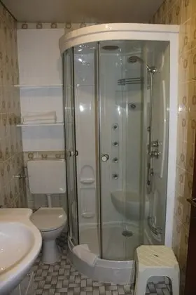 Basic Tek Büyük Yataklı Oda, 1 En Büyük (King) Boy Yatak