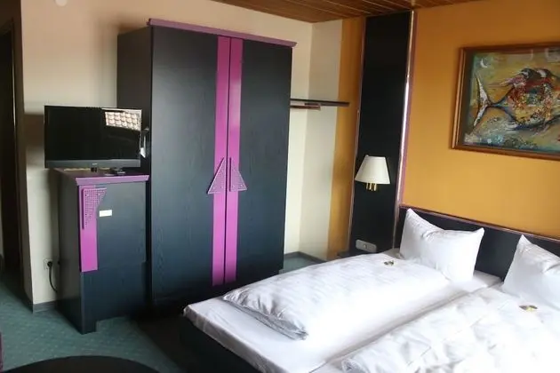 Comfort Tek Büyük Yataklı Oda