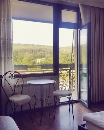 Deluxe Tek Büyük veya İki Ayrı Yataklı Oda, Balkon, Dağ Manzaralı