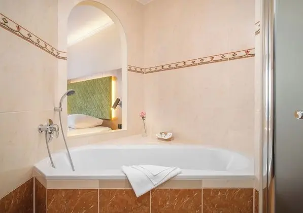 Superior Büyük Yataklı Tek Kişilik Oda, Balkon