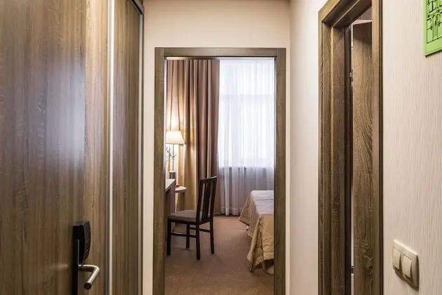 Comfort Tek Büyük Yataklı Oda