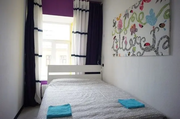 Economy Tek Büyük Yataklı Oda, Ortak Banyo (Small)