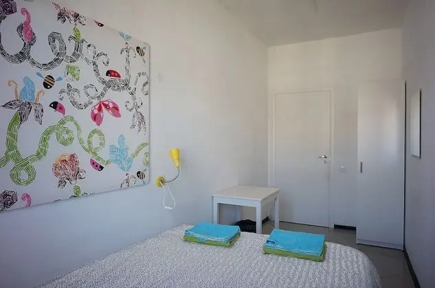 Economy Tek Büyük Yataklı Oda, Ortak Banyo (Small)