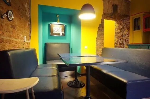 Economy Tek Büyük Yataklı Oda, Ortak Banyo (Small)