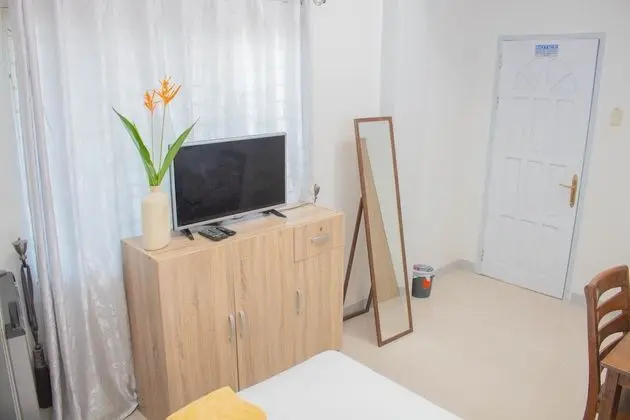 Deluxe Tek Büyük Yataklı Oda (Airconditioned)