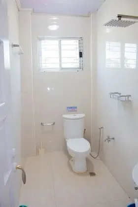 Deluxe Tek Büyük Yataklı Oda (Airconditioned)