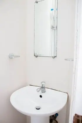 Deluxe Tek Büyük Yataklı Oda (Airconditioned)