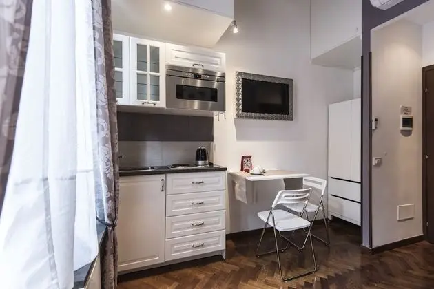 Standard Tek Büyük Yataklı Oda (Fontana di Trevi Kitchenette)