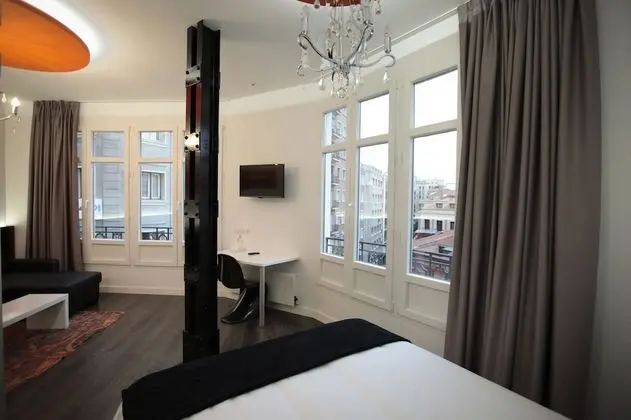 Deluxe Tek Büyük Yataklı Oda, Sıcak Su Küveti