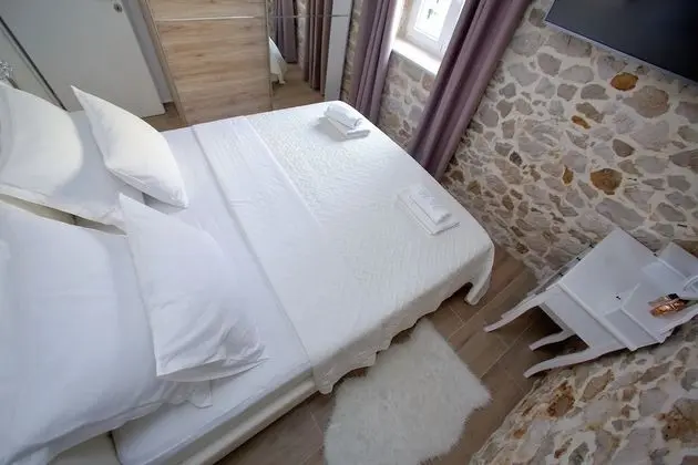 Luxury Apartment (1 Bedroom)