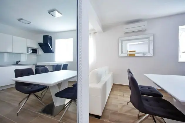 Luxury Apartment (1 Bedroom)