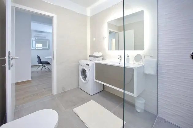 Luxury Apartment (1 Bedroom)