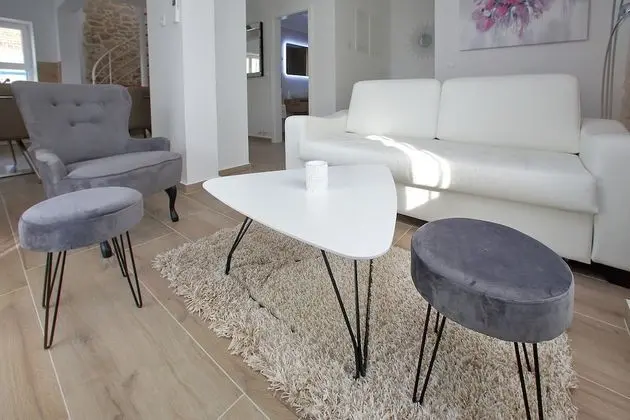 Luxury Penthouse (2 Bedrooms) with Sea view and Hot Tub