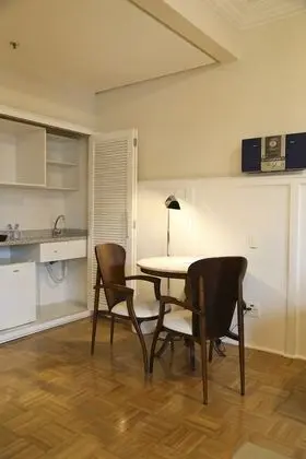 Süit, Balkon