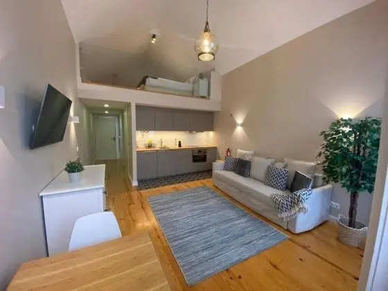 Çatı Katı (Loft)