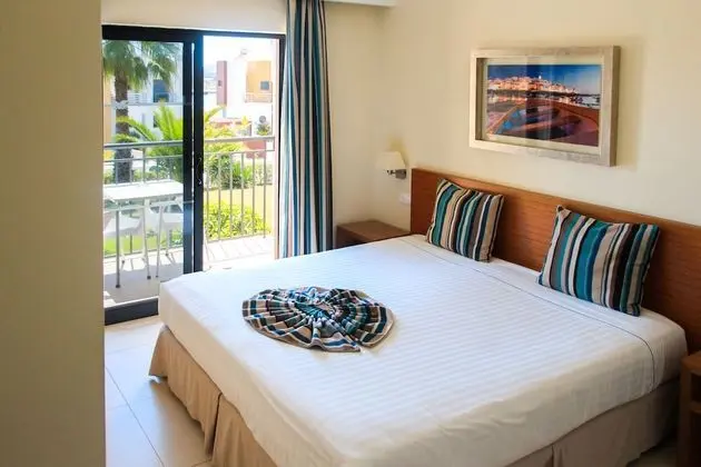 Apartment 1 Bedroom, Family