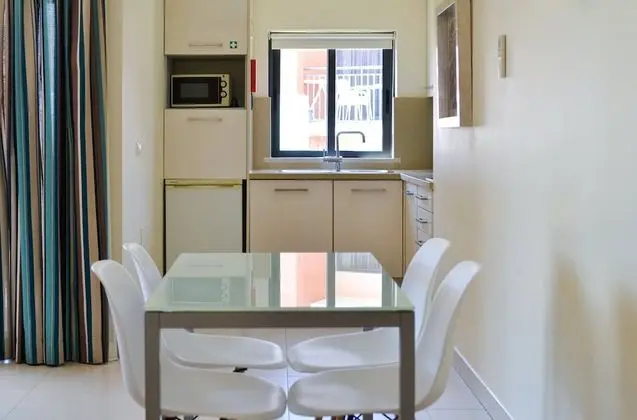 Apartment 1 Bedroom, Family