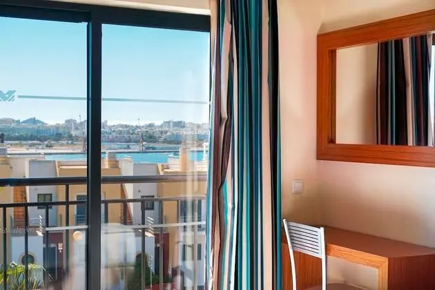 Apartment 1 Bedroom, Family