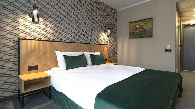 Luxury Tek Büyük Yataklı Oda