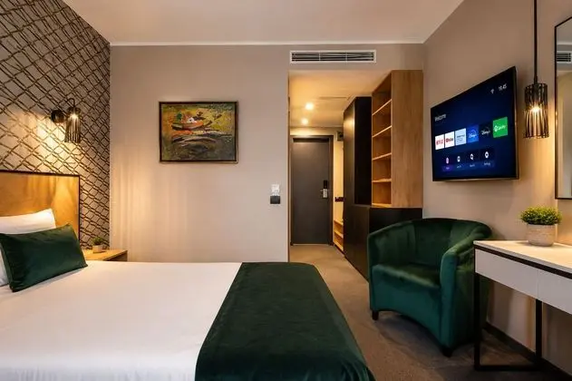 Luxury Tek Büyük Yataklı Oda
