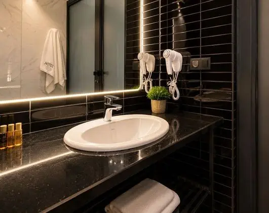 Luxury Tek Büyük Yataklı Oda