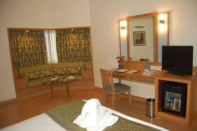 Luxury Süit, Birden Çok Yatak, Havuz Manzaralı
