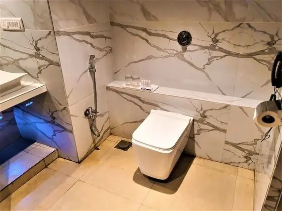 Deluxe Tek Büyük Yataklı Oda, 1 Yatak Odası, Deniz Manzaralı